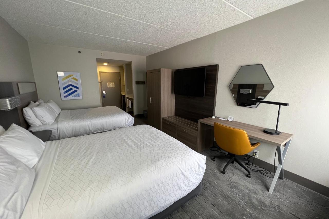 Holiday Inn Express Harrisburg I-81 - Hershey By Ihg Manadahill Exterior photo