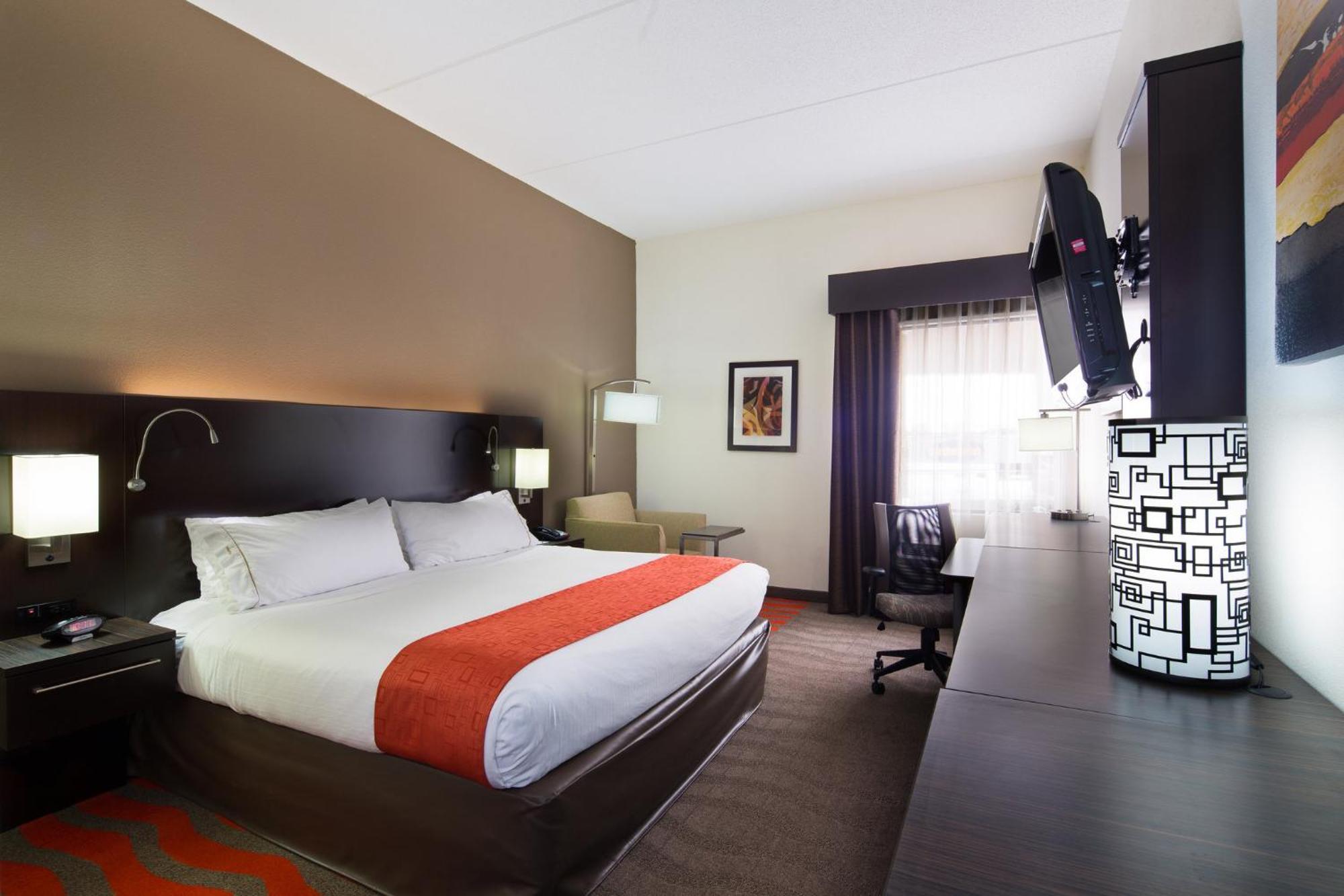 Holiday Inn Express Harrisburg I-81 - Hershey By Ihg Manadahill Exterior photo